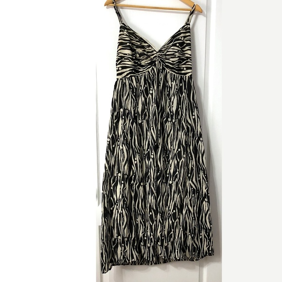 Madison Dresses & Skirts - Plus Size Maxi Dress Black and White size 1X